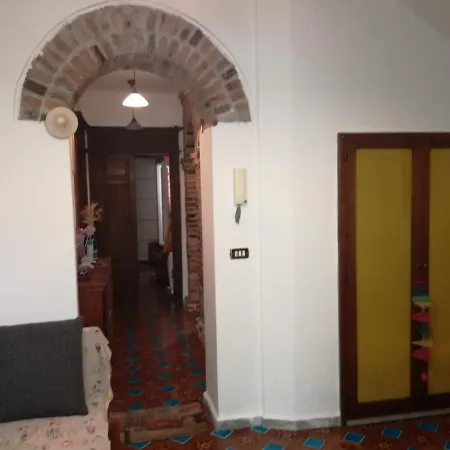 בית נופש Casa Dante Nurachi